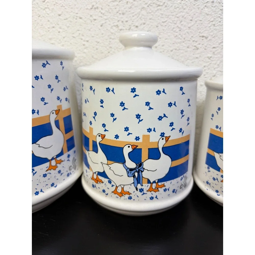 N/A vintage ceramic